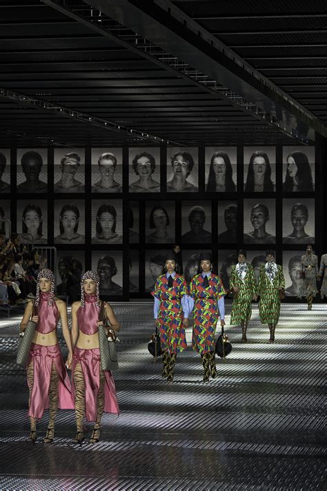 espositori gucci|Gucci fashion show.